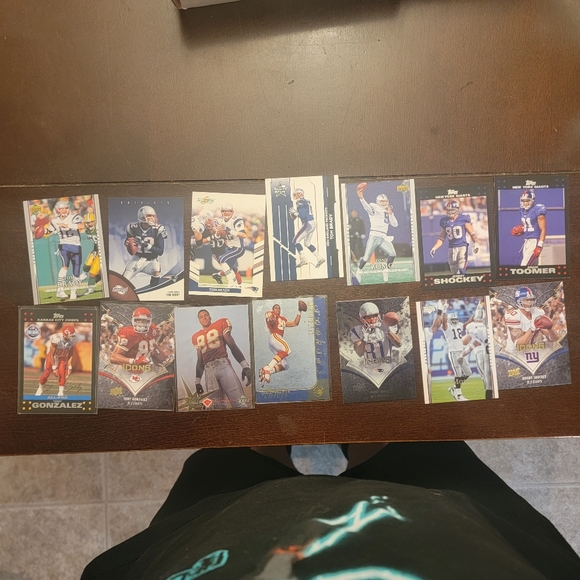 Baseball, basketball, football cards 1960's to 2010 - Picture 4 of 7